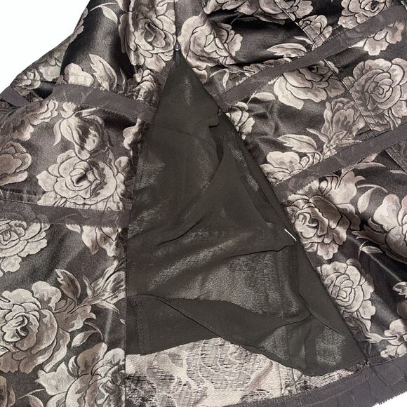 Ann Taylor Women Silk Gray Black Tapestry Floral Baby Doll Tank Ruffle Tiered 8 - Picture 5 of 11